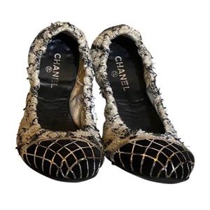 Chanel black and silver flats